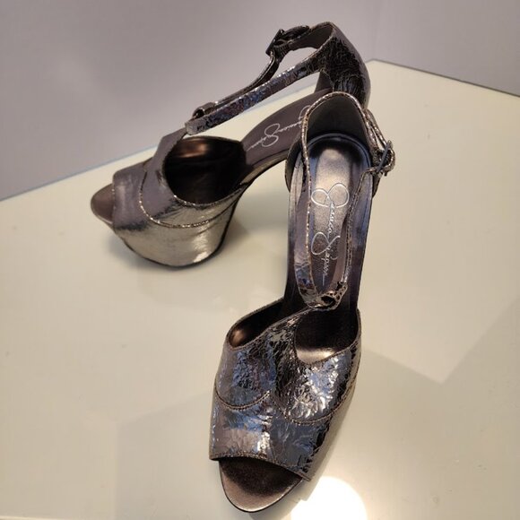 Jessica Simpson Silver Metallic T-Strap Platform Sandals - Picture 9 of 9